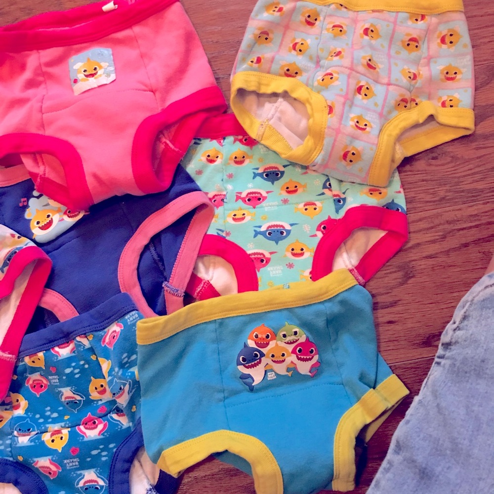 Baby shark training pants